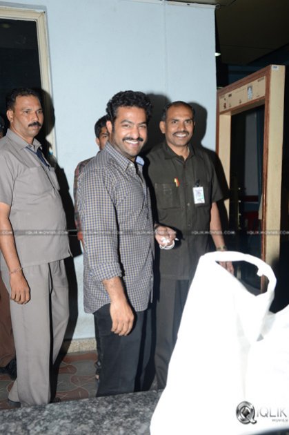 Jr-NTR-at-Rainbow-Childrens-Hospital